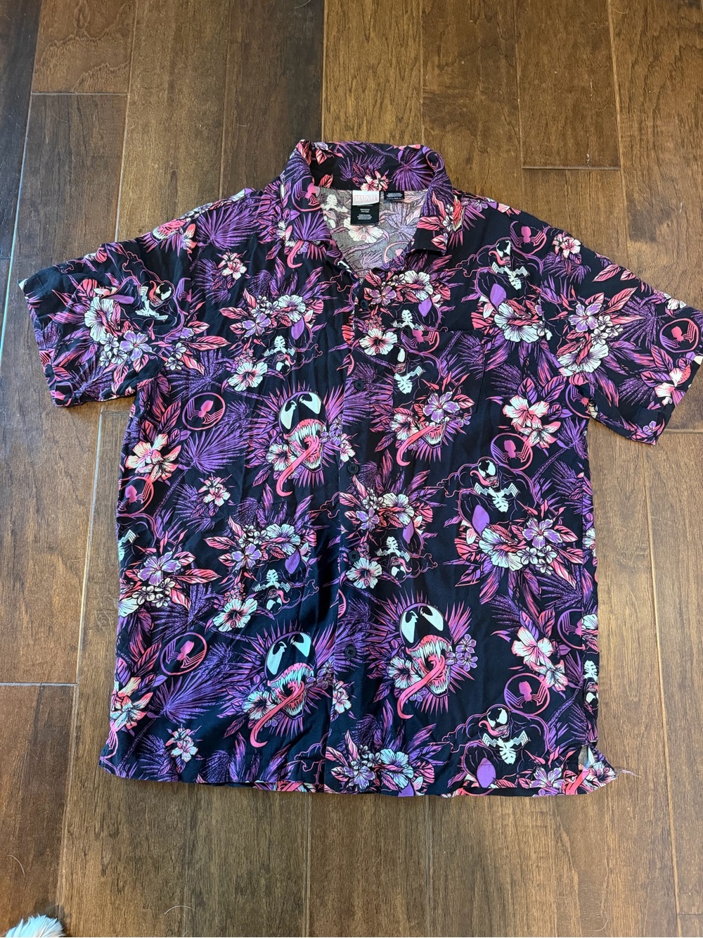 Marvel Venom Hawaiian Shirt Men's medium Purple Floral AOP All Over Print